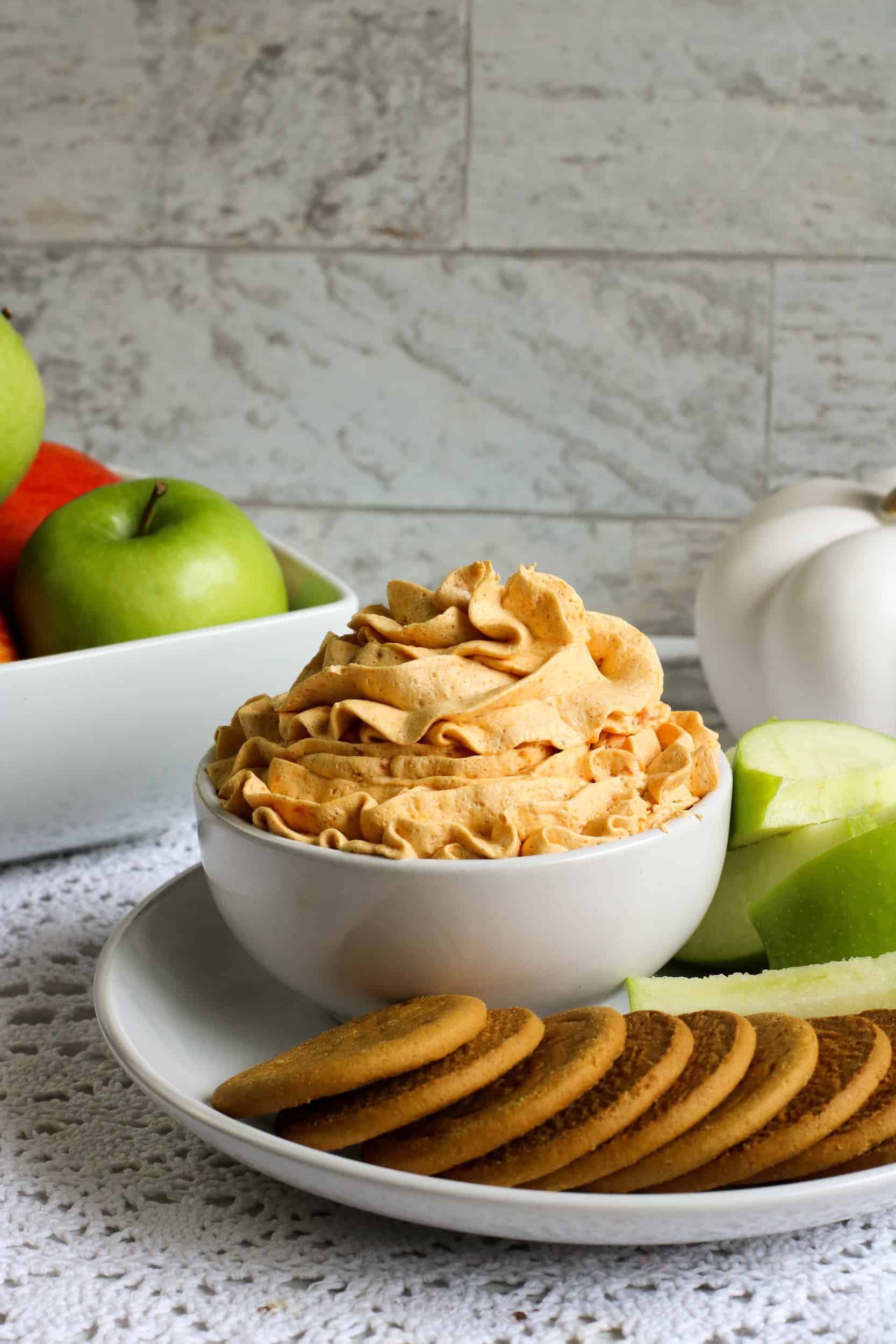 5 Minute Pumpkin Dip with Cool Whip (4 Easy Ingredients)